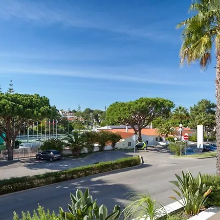 Sleeps 4 Pool Wifi T480265